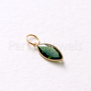 aa grüner Turmalin Anhänger, 18k Solid Gold Anhänger, natürlicher tiefgrüner Turmalin Anhänger, Goldanhänger, Geburtsstein Anhänger, handgemachter Goldanhänger,
