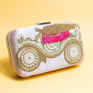 Bolso de mano/cartera de seda rosa artesanal hecha a mano, bolso de mano bordado a mano con bandolera de metal desmontable, regalo perfecto para ella.