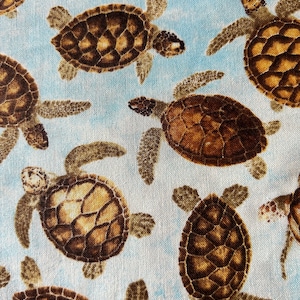 Sea Turtles Cotton Print Fabric: Quilting & Craft Supply