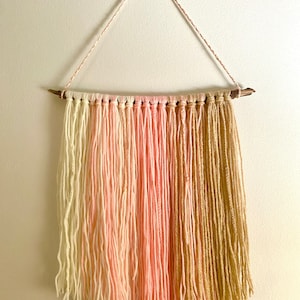 Yarn Wall Hanging Pink Neutrals