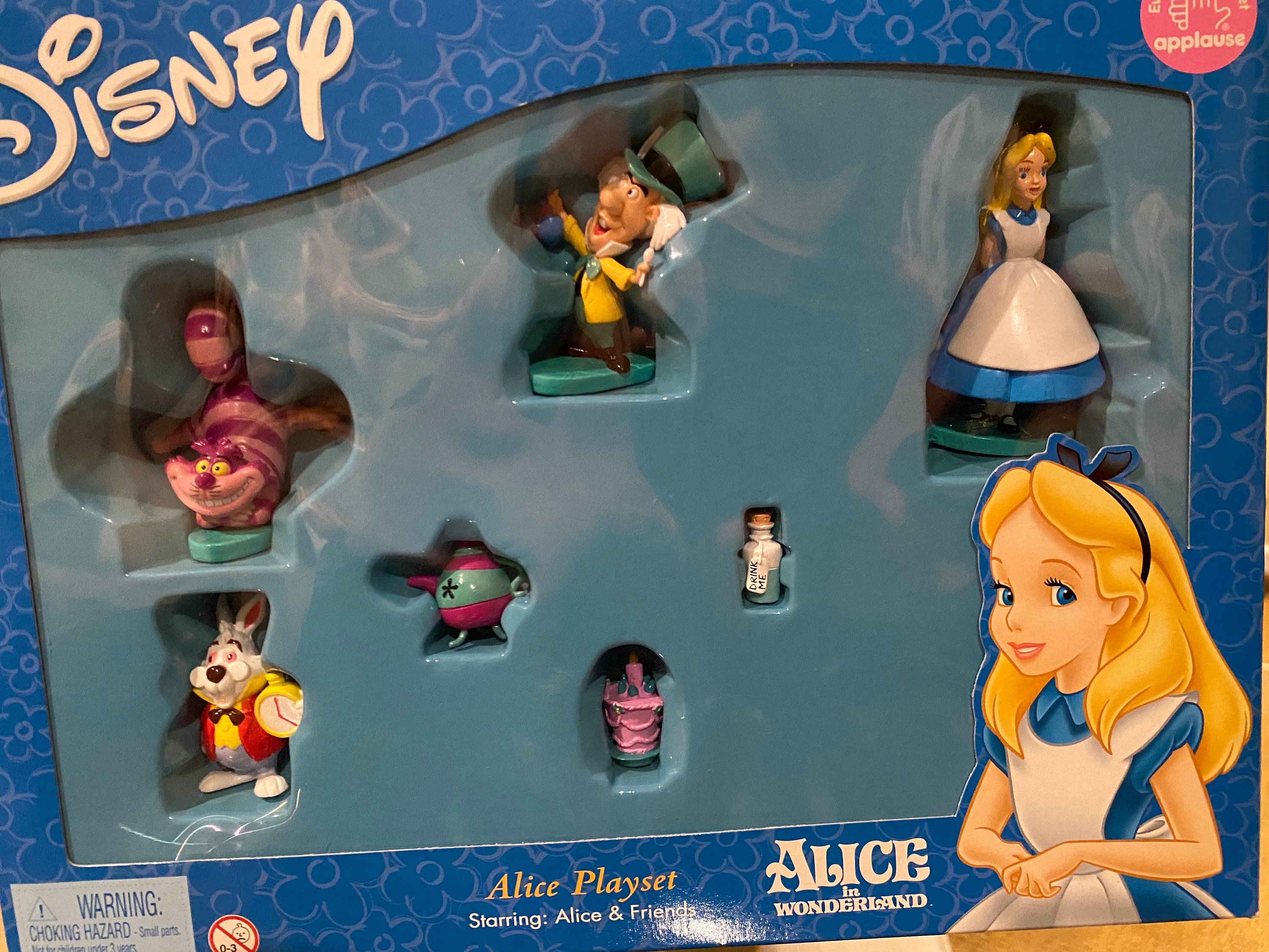 Set Of 6 Disney Alice In Wonderland Figurines