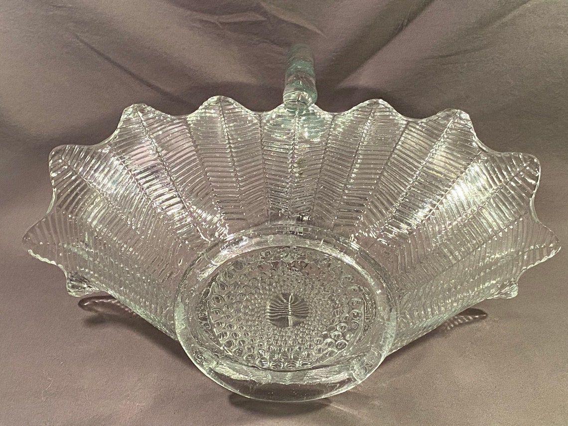 Vintage L.E.Smith Clear Feather Glass Basket Etsy