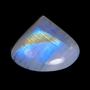 AAA Quality Rainbow Moonstone Cabochon Gemstone, Natural Heartshape Rainbow Moonstone Loose Gemstone,  Size 25X30X7 MM 35Cts