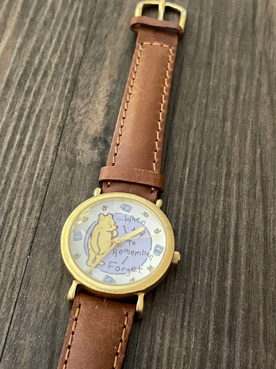 Vintage Winnie the Pooh Wristwatch Disney Classic 