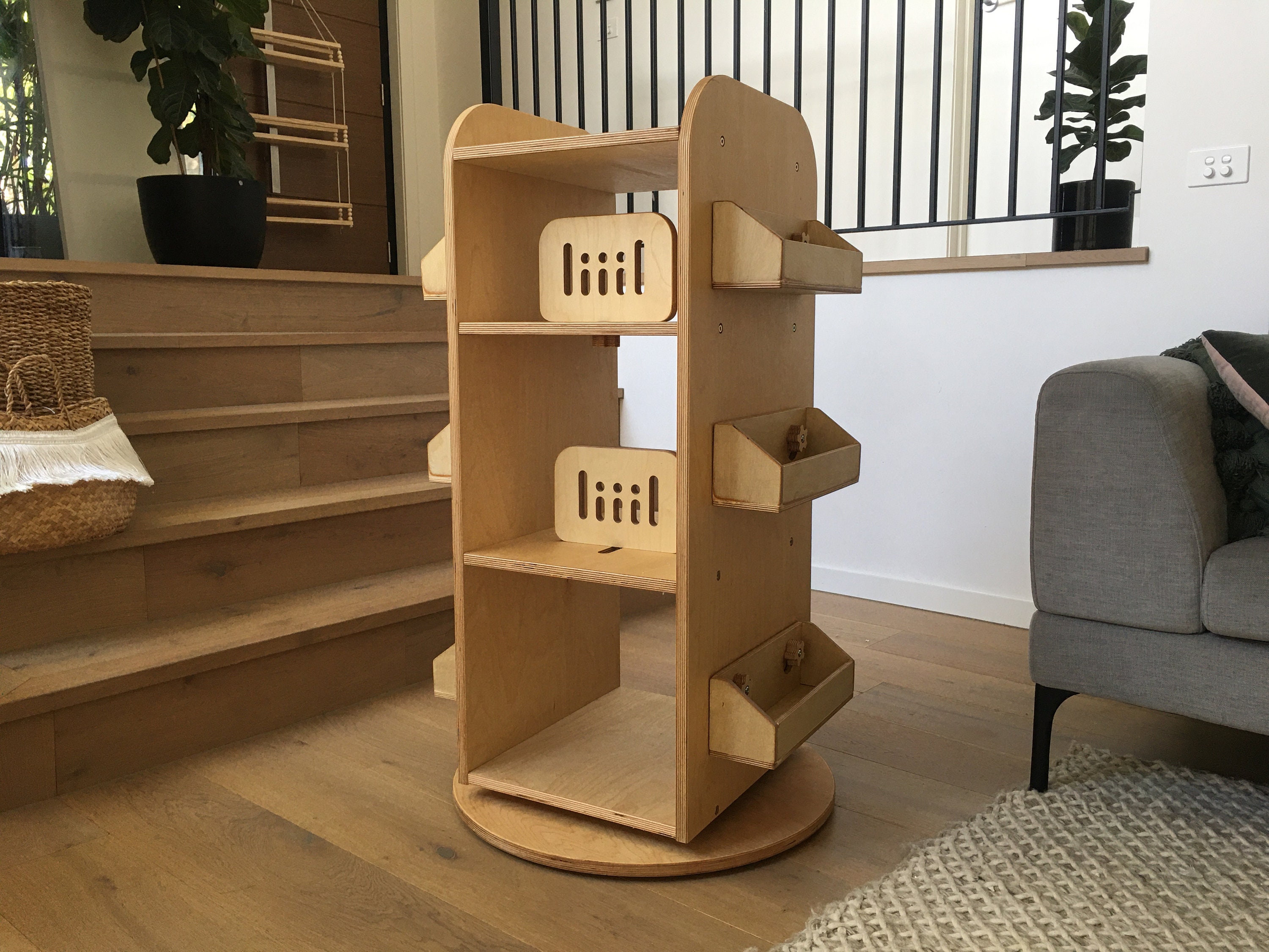 Mesasilla revolving 2024 solid wood bookcase