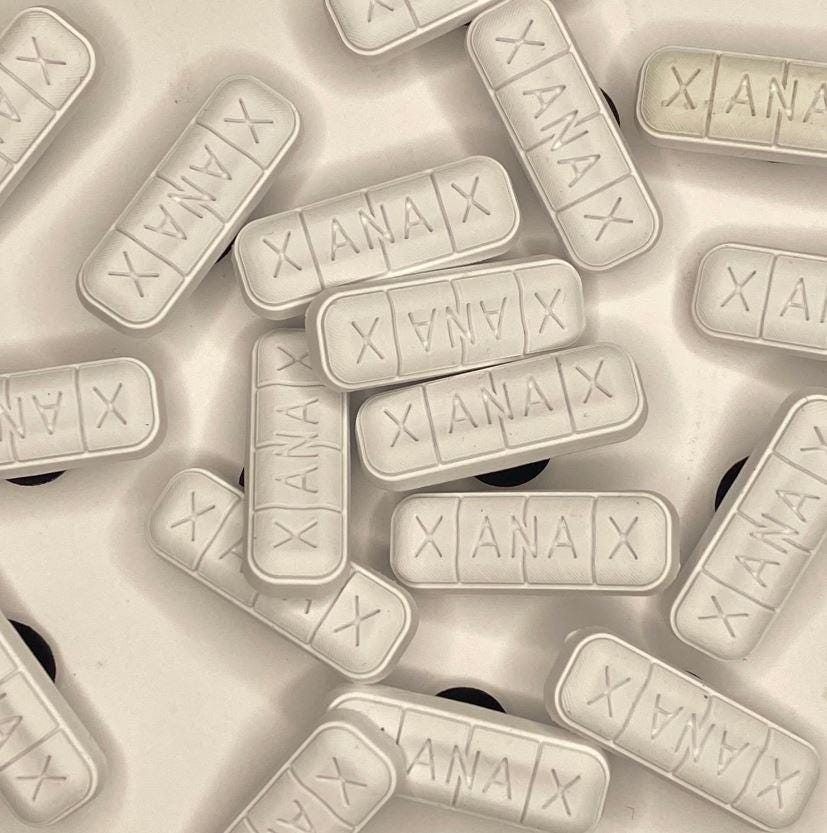 アクセサリー xanax Xanax Croc Charm - Etsy