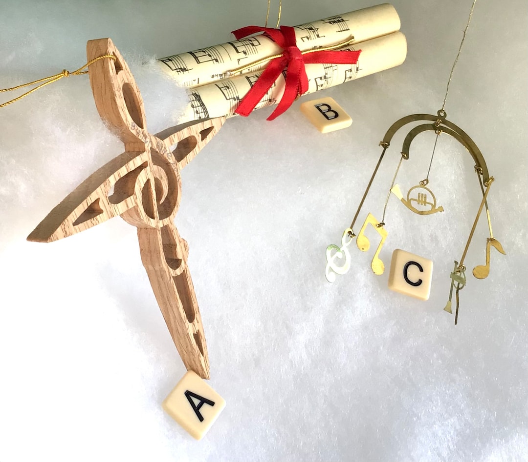 Vintage Musical Christmas Ornaments/antique Sheet Music Scrolls/brass