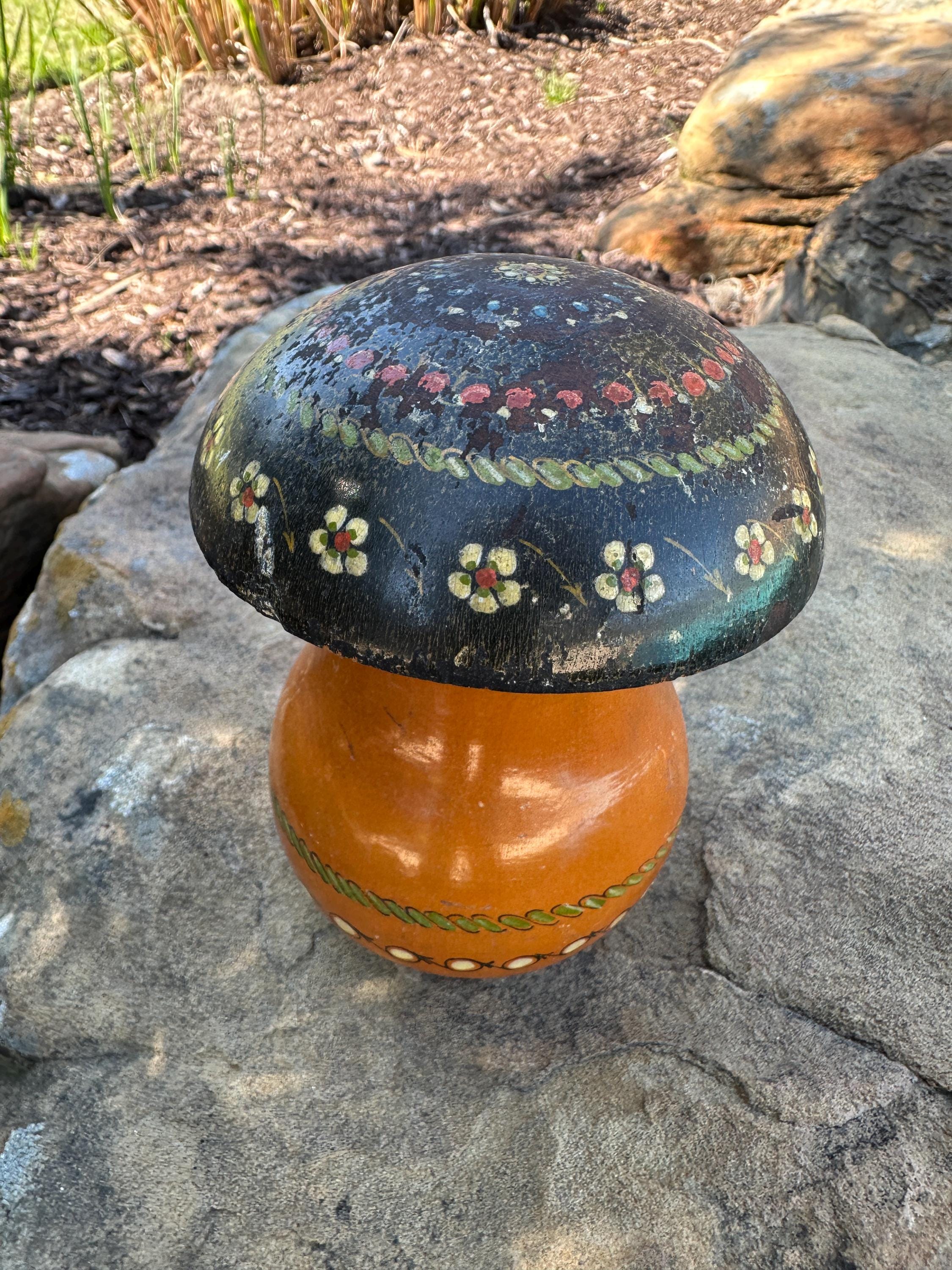 俵壺　ガラスケース付き Vintage Wooden Mushroom Shaped Box: Trinket, Ring, Needle