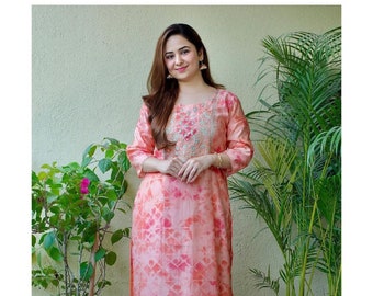 Diwali/Wedding/Birthday/Party/Traditional. Indian Handmade Women Designer Straight Rayon Pink Kurta And Pant Partywear Women Dress Set.