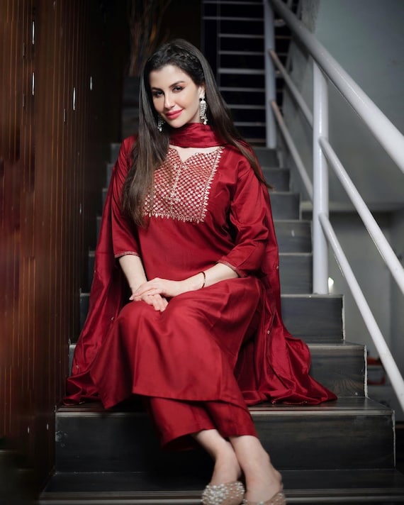 Top 50 Salwar Suit Designs Latest Cotton Punjabi Salwar Suit Designs  Fashion Trends | Salwar suit neck designs, Patiyala dress, Girl frock dress