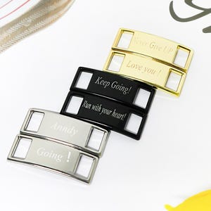 Etiquetas de sapato personalizadas, etiquetas de cadarço personalizadas, etiquetas de tênis de corrida, etiqueta de sapato personalizada, pingente de cadarço de metal, presente de maratona, fivela de sapato, use logotipo