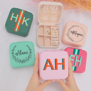 Gepersonaliseerde sieradendoos, schaduwmonogram sieradendoos, verjaardagscadeau, bruidsmeisjes voorstel cadeau, sieradendoos reizen