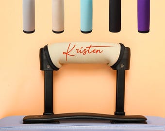 パーソナライズされた荷物ハンドルラップ、名前入り荷物ファインダー、カスタムスーツケーススポッター、旅行者へのギフト、夏休み、旅行者へのギフト