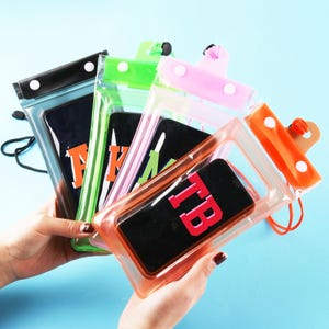 Kundenspezifische wasserdichte Telefontasche, wasserdichte Reißverschluss-Aufbewahrungstasche / Beutel. Personalisieren Sie Namen Tasche für Pool, Strand, Spielzeug, Reisen
