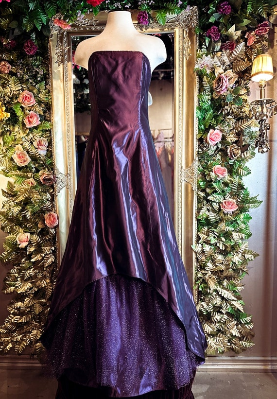 Orchid purple strapless gown