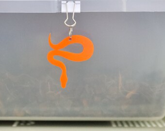 10 Single Colour Male Tags - Orange