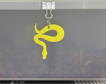 10 Single Colour Male Tags - Yellow