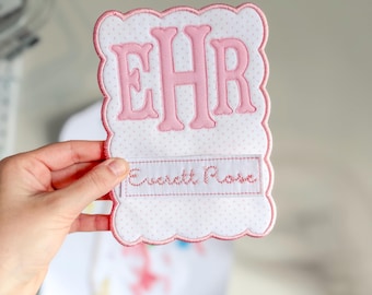 Tarjetas bordadas para bebés niñas / Nombre personalizado, marcadores mensuales, cierre de velcro