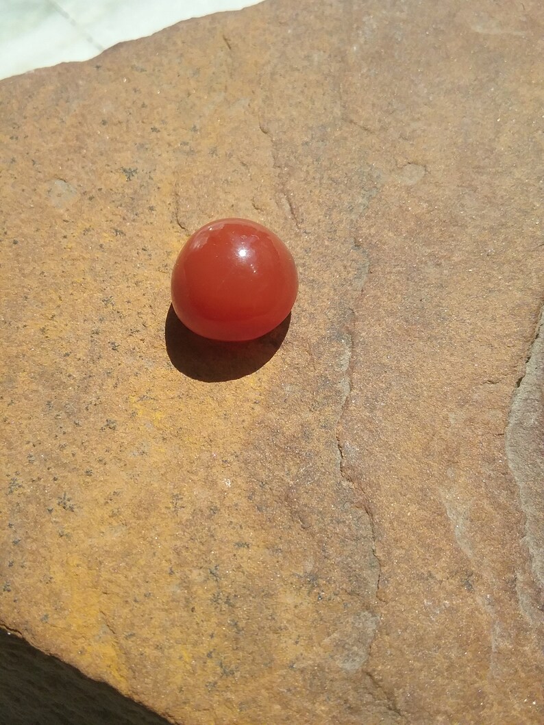 Caroline Round Cabochon