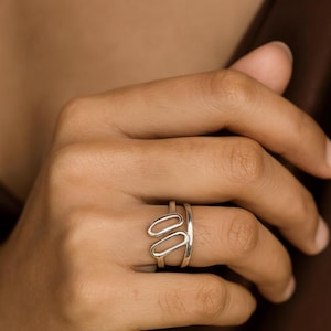 Anello in filo d'argento sterling - Anello regolabile moderno e minimalista per donna, regalo unico fatto a mano, anello in argento a fascia aperta, gioielli per tutti i giorni