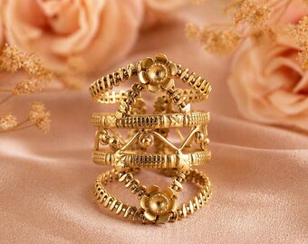 Adjustable Brass Floral Ring: Vintage Ethnic Boho Jewelry