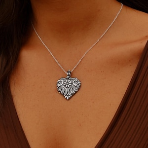 Sterling Silver Vintage Heart Locket Necklace , Handcrafted Flower In Sterling Silver Pendant / Necklace , Textured Heart Pendant Necklace
