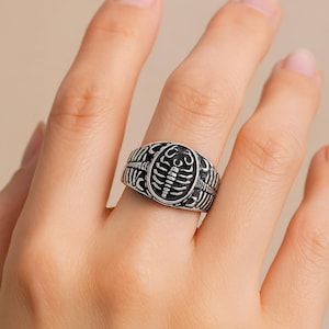 Vintage Silver Scorpion Ring – Gothic Zodiac Jewelry for Men & Women, Boho Adjustable Statement Band, Scorpio Astrology Gift