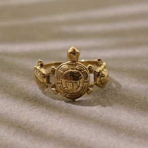 Gold Turtle Totem Ring - Adjustable Sea Turtle Ring, Tribal Animal Jewelry, Beach Lover Gift, Boho Ocean Ring, Symbolic Tortoise Ring