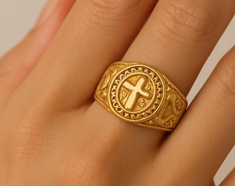 Handgemaakte messing kruisring - vintage gouden afwerking - religieuze sieraden