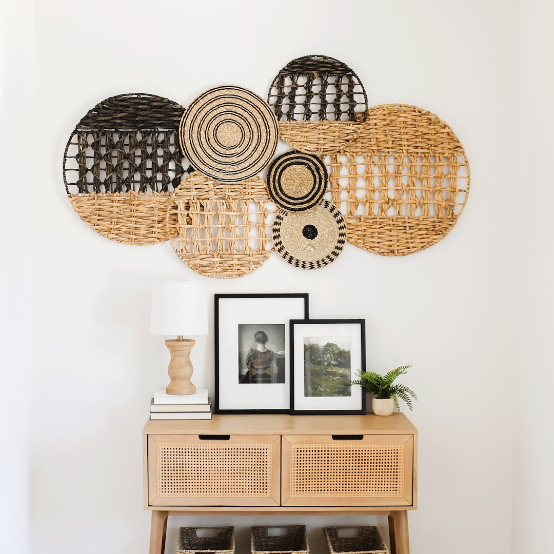 Natural Wicker Wall Basket Décor, Set of 3, Large Round Seagrass Woven