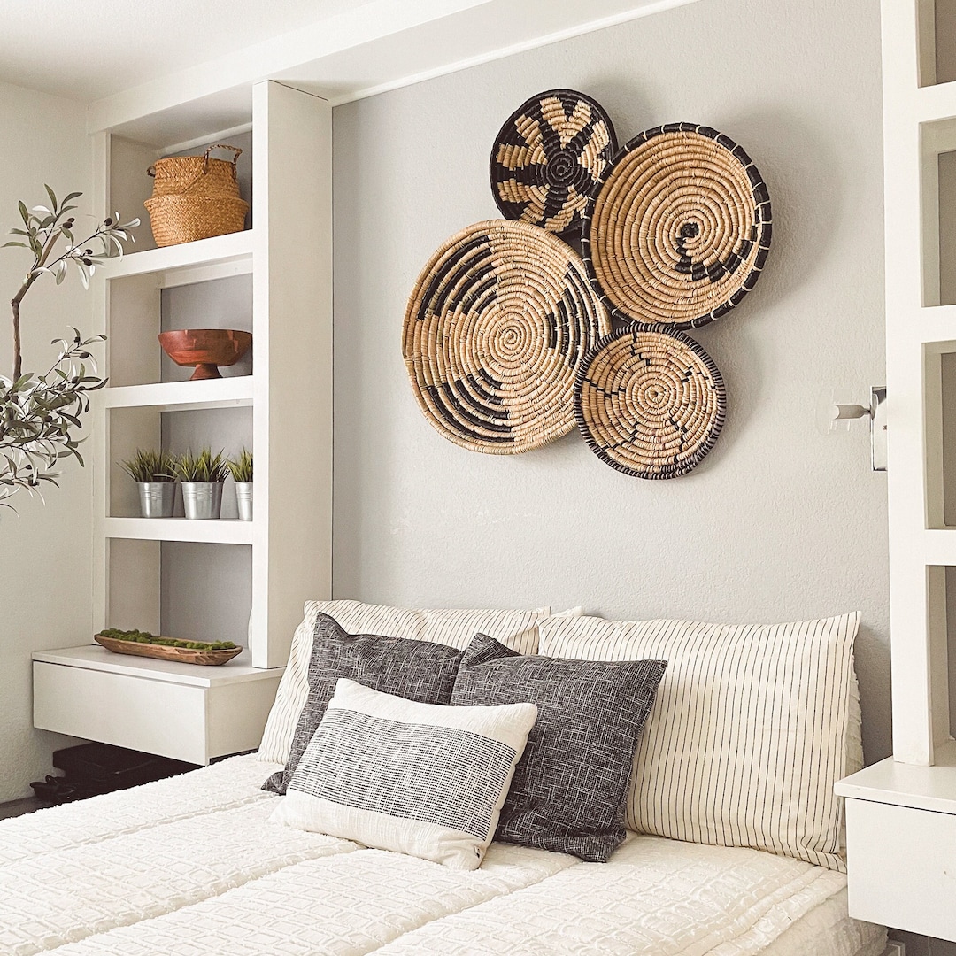 Wall Basket Décor, Set of 4 Oversized, Hanging Woven Seagrass Bowl ...