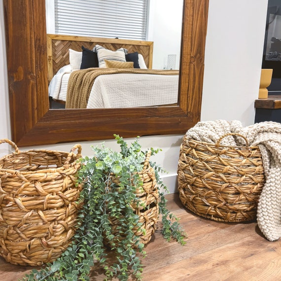 Small Wicker Baskets for Organizing Bathroom, Hyacinth Baskets for Storage,  Wicker Storage Basket with Wooden Handle, Decorative Wicker Small Basket