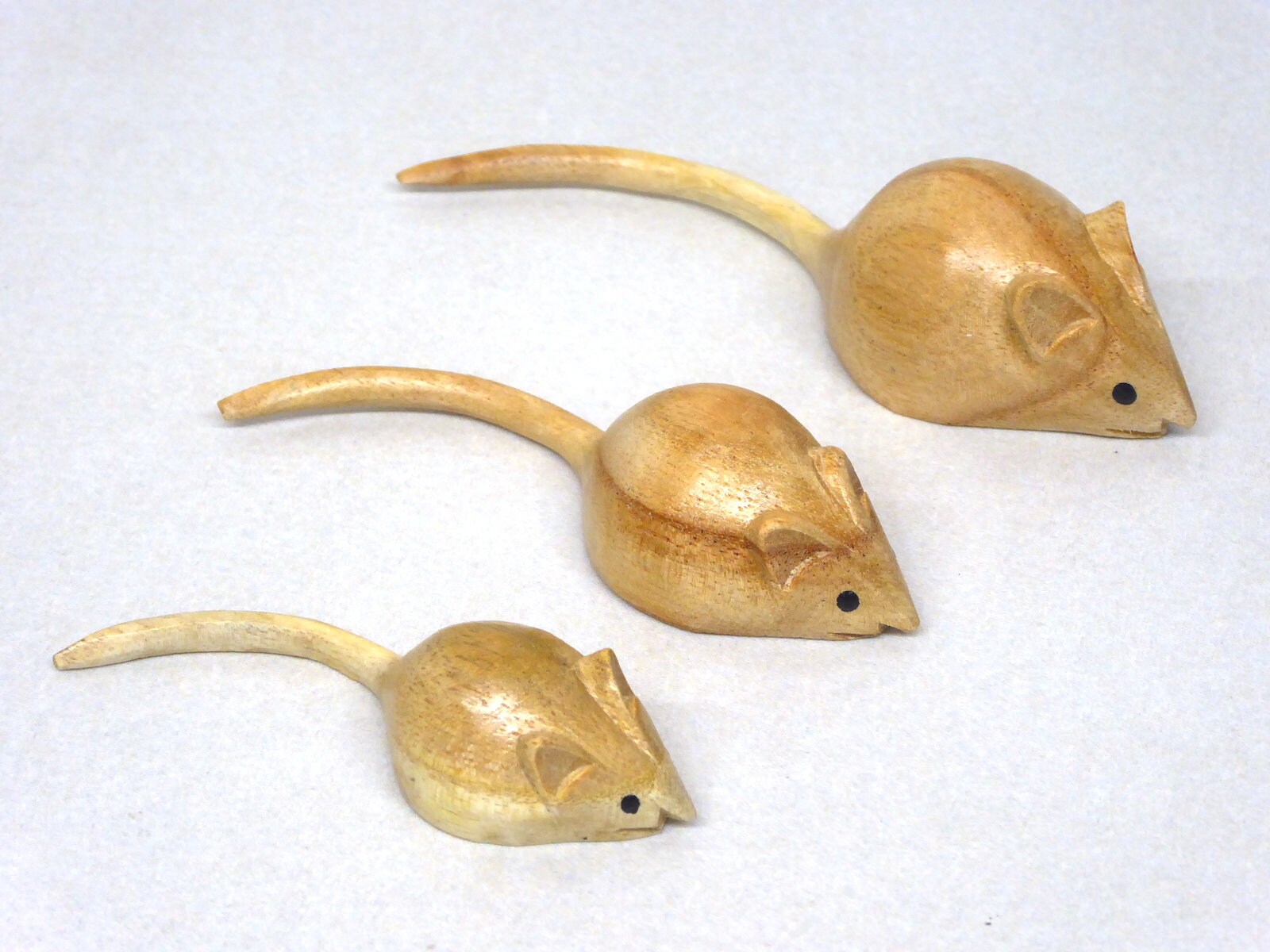SET OF 3 Beautiful Wood Wooden Mice Hand Carved Wooden Mouse Etsy
