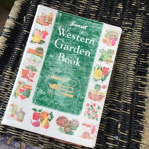 Vintage Sunset Western Garden Book (copyright 1954, First Edition, 12th printing October 1959)