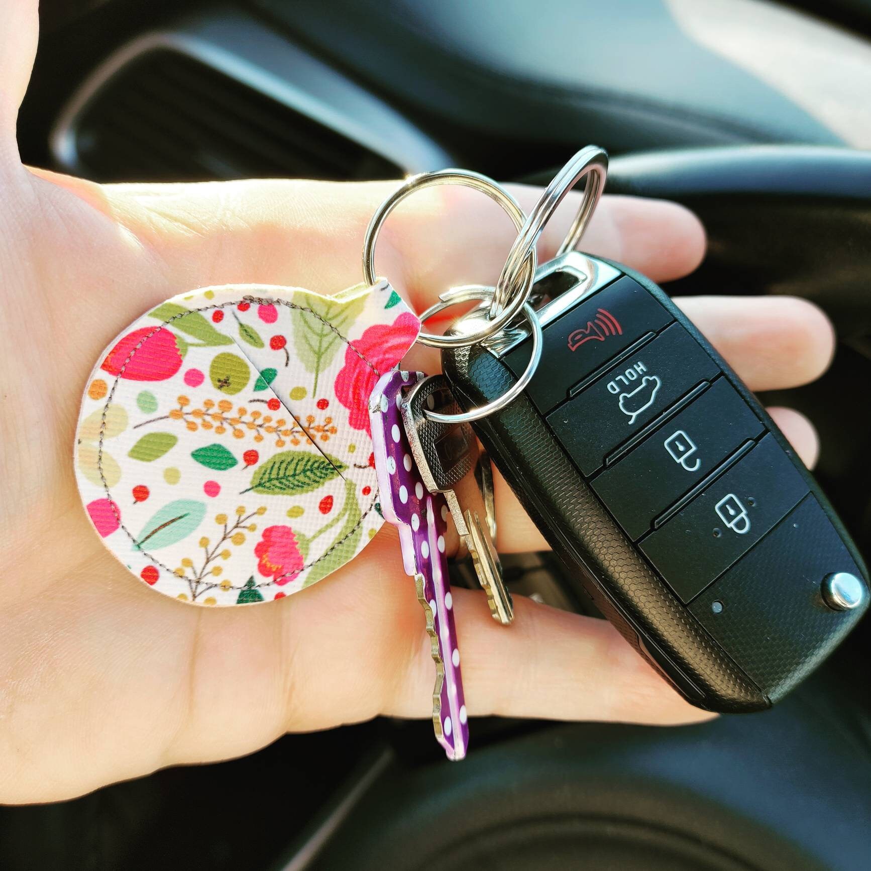 Quarter Keeper Keychain | Quarter Holder | Cart Quarter | Key Fob