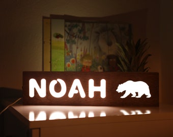Gegraveerd nachtlampje beer: gepersonaliseerde babynaam, houten cadeau