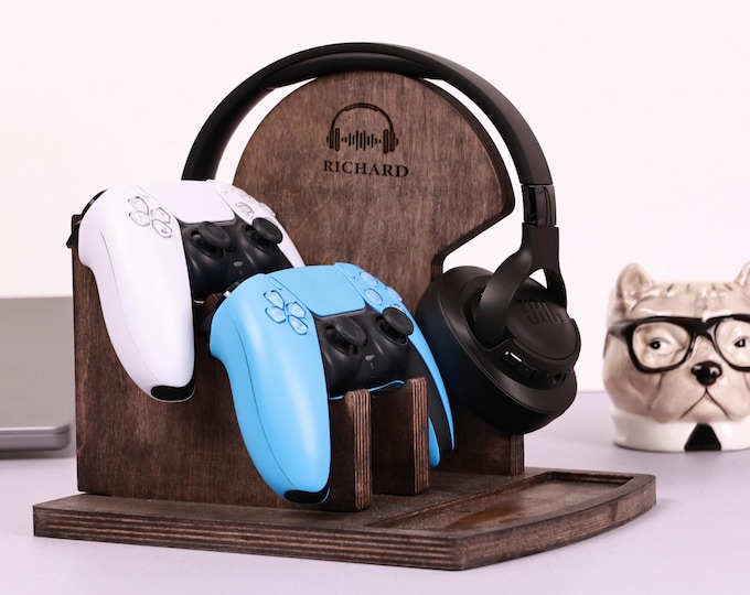 Personalized Wooden Headphones Holder and Controller Stand, Controller and Headset Stand, Gaming Controller Holder, Christmas Gift for him