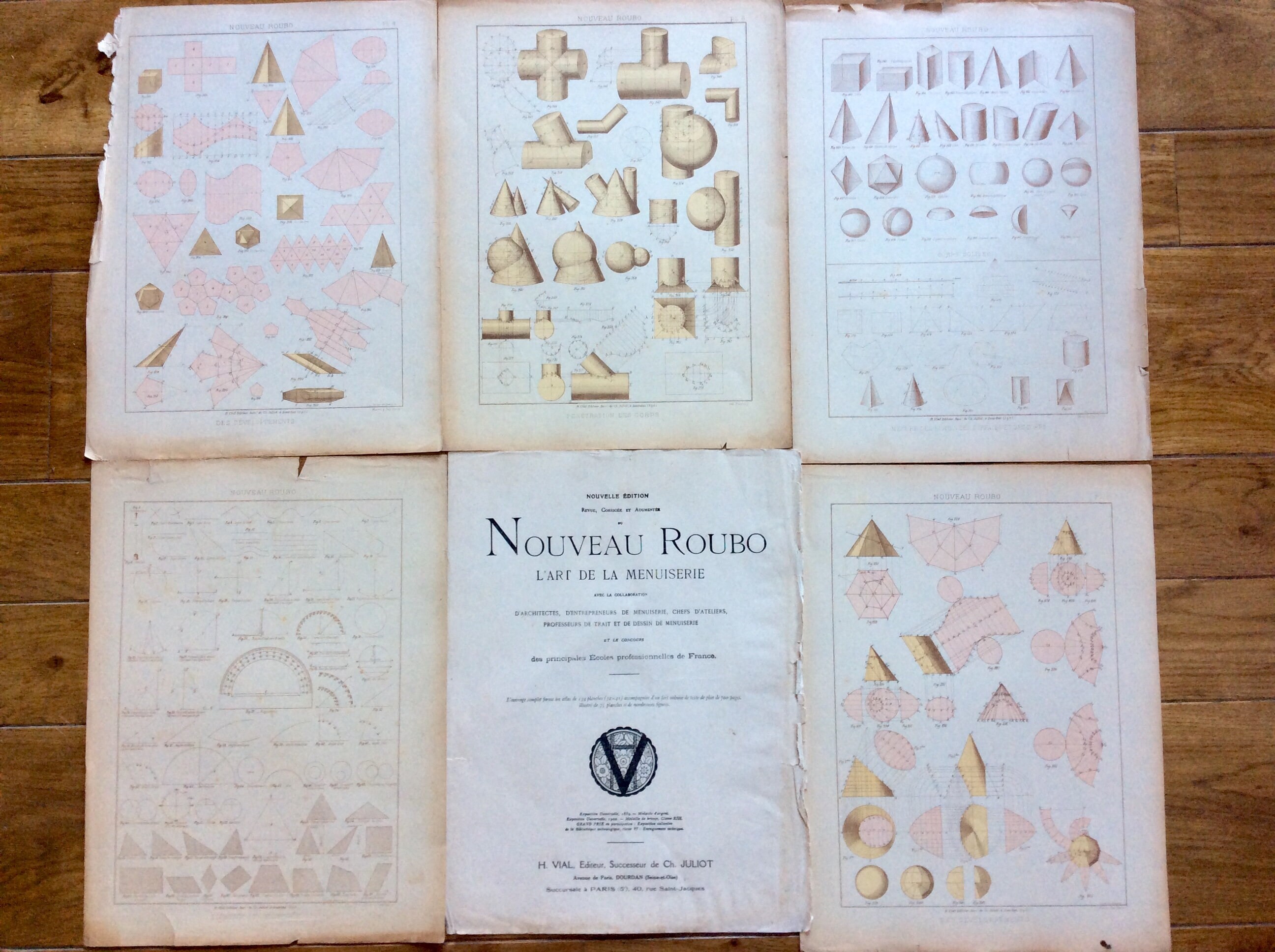Cinq Superbes Français Collection Antique de 1889 Dessins Géométriques Architecturaux Plans Dessins 