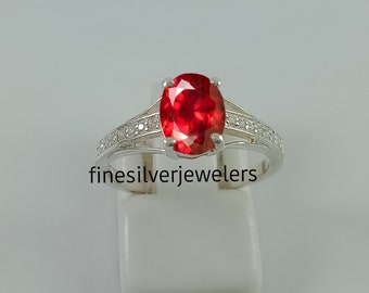 Anel com Rubi Genuíno de Corte Oval, Anel de Prata com Rubi, Anel de Noivado com Rubi, Cravação com Garras, Anel de Prata de Lei com Rubi, Pedra de Nascimento de Julho