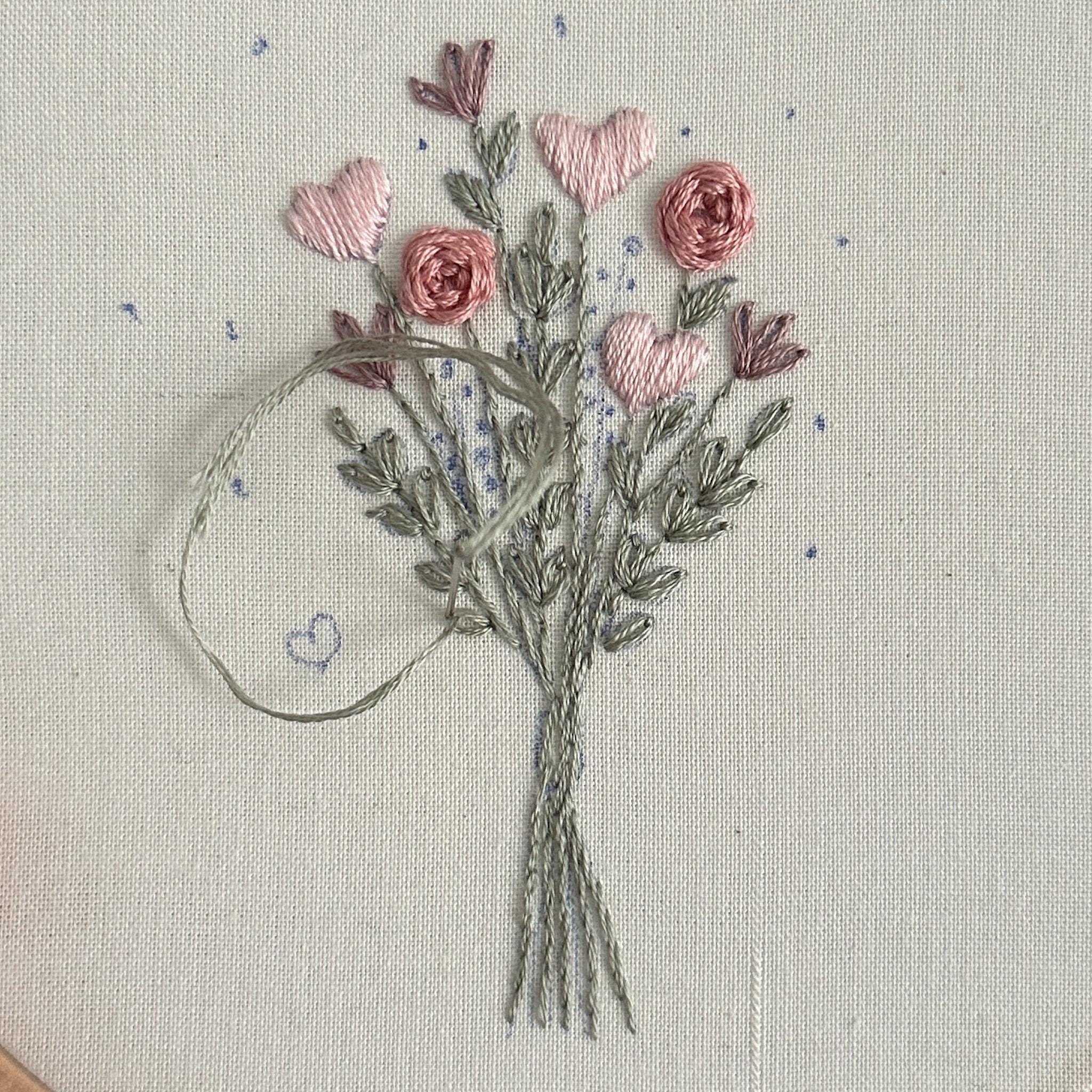 ブーケ刺繍パターン 愛の刺繍デザイン ロマンチックな刺繍パターン