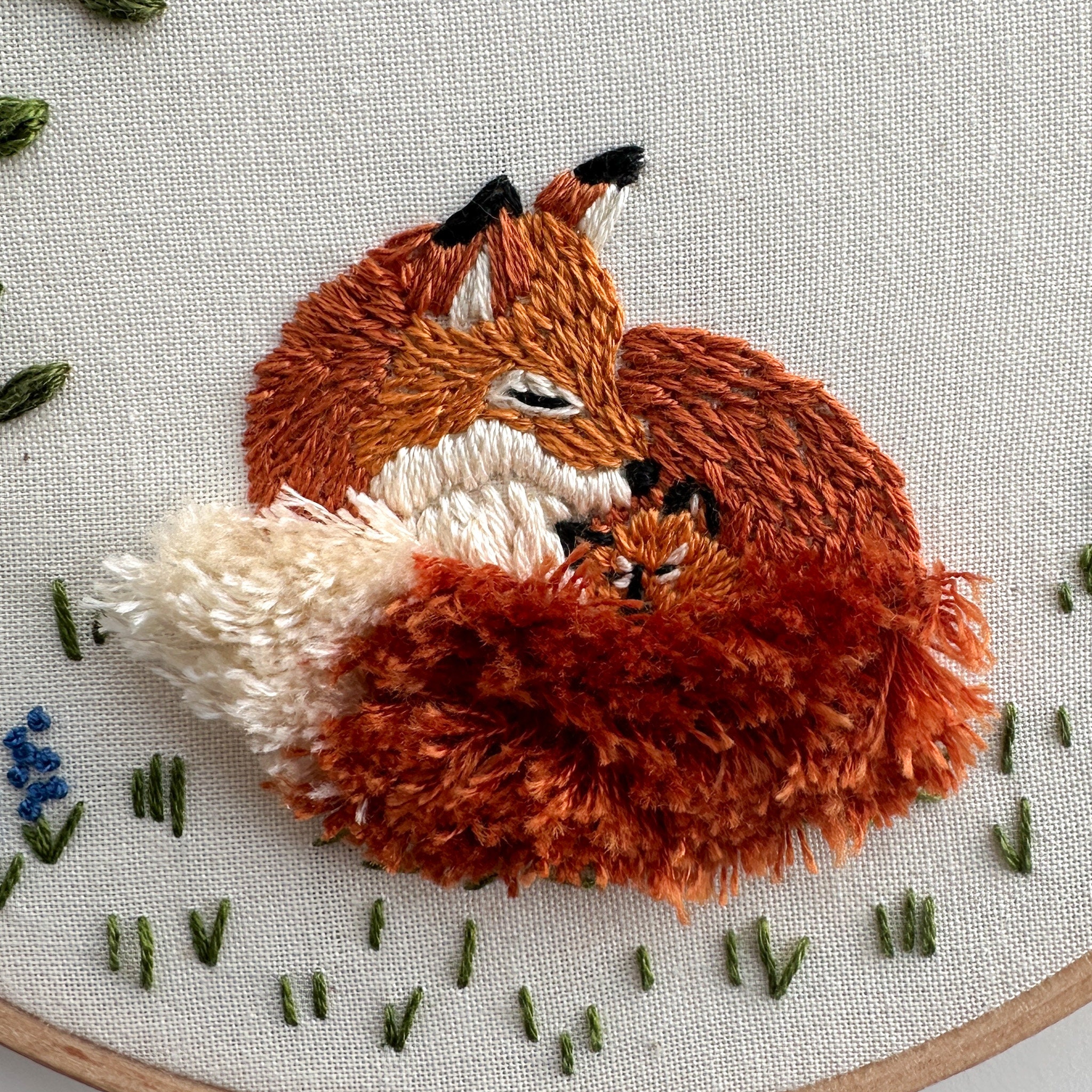 Sleeping Fox Embroidery Pattern PDF Sleepy Mama Fox and Little Cub ...