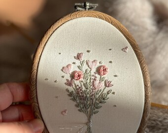 ブーケ刺繍パターン 愛の刺繍デザイン ロマンチックな刺繍パターン