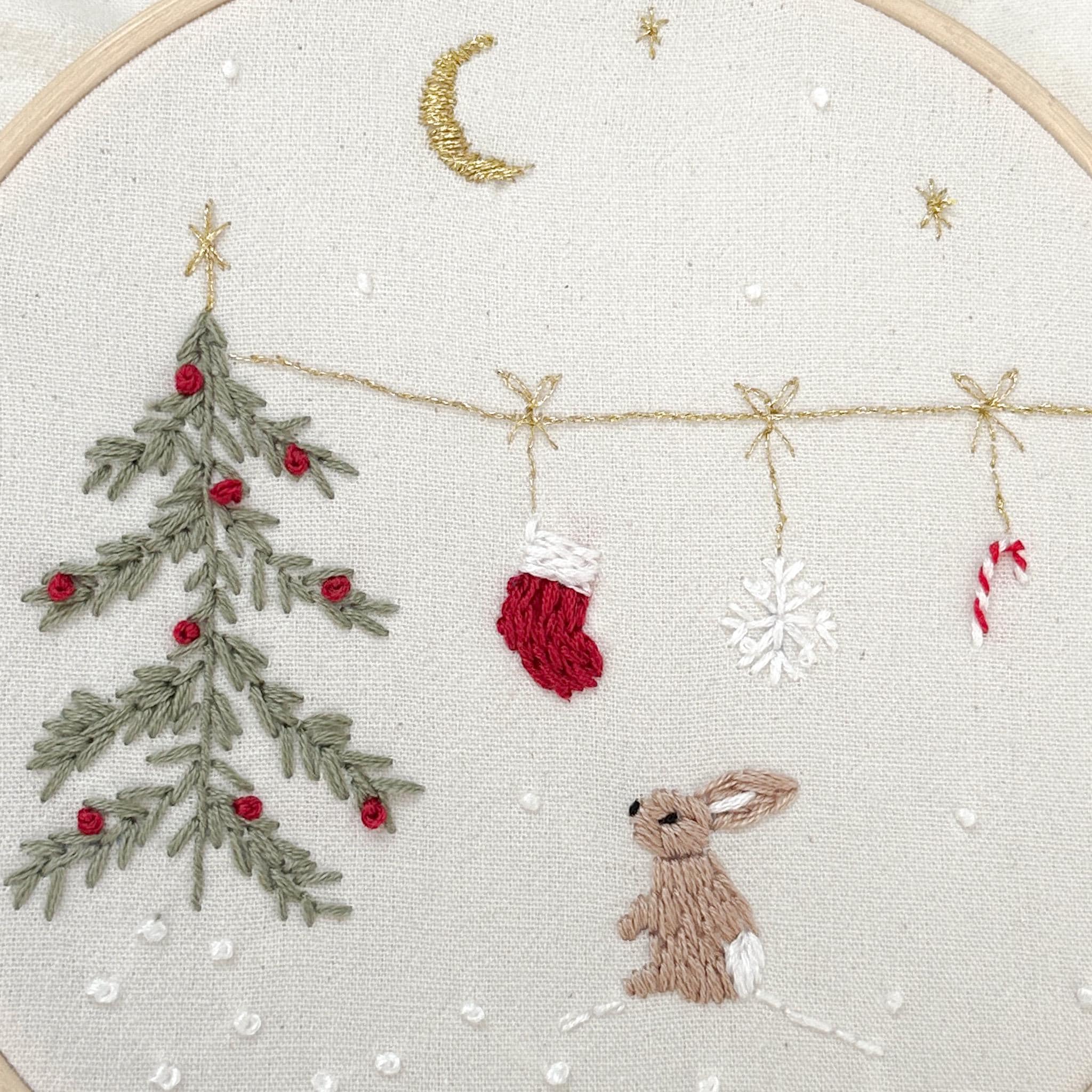 クリスマス刺繍パターン 気まぐれなノエルバニーとクリスマスツリーの