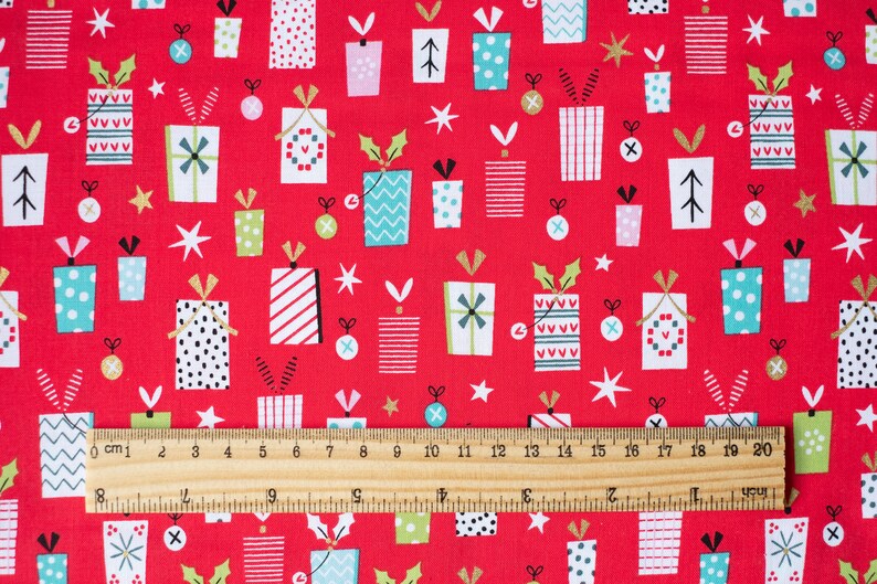 Metallic Presents, Forest Friends Christmas Fabric van Dashwood Studio. Katoenstof voor quilten, kleding maken en knutselen FOR1847 afbeelding 2