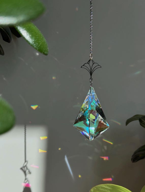 HDCRYSTALGIFTS Set 7 Crystal Sun Catcher Prisms, AB Colored Suncatcher Crystals Indoor Window