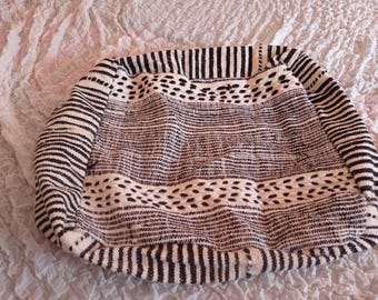 Handmade Wool Moroccan Pouf: Berber Ottoman Pouf