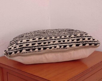 Wool Pillow Cover White Moroccan Handmade Boho, Handknotted Wool 18x18