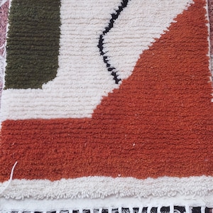 Handknotted Wool Moroccan Rug: Green & Orange Area Carpet