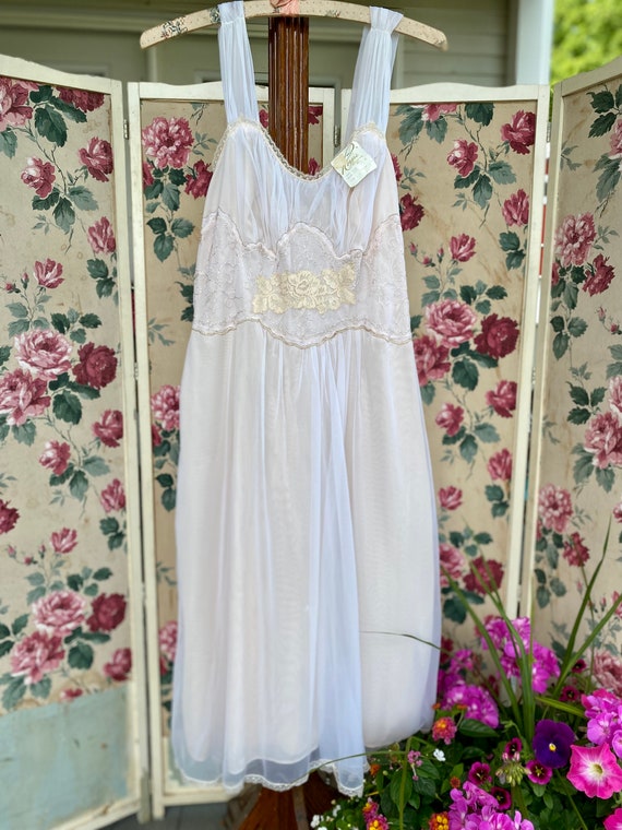 Vintage NWT Rogers Nightgown Champagne & White Wal