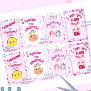 Puede incluir: Una hoja de tarjetas imprimibles para el Día de San Valentín con varios diseños, incluyendo un taco, un rollo de canela y un perezoso. Cada tarjeta presenta un mensaje juguetón como "Taco-bout un amigo increíble" y "Te amo tan lento". Las tarjetas son rosas y blancas.